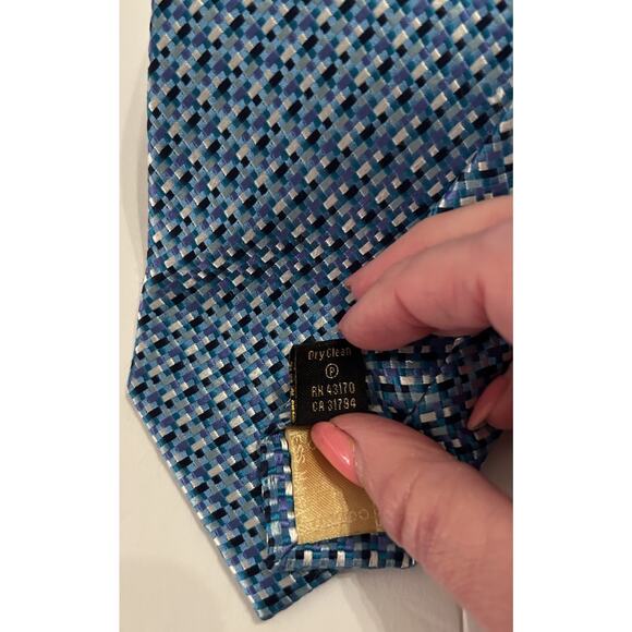 VTG. COUNTESS MARA Rich Blue White Geometric Checker Board Pattern‎ 3-1/2"x 60" - Picture 7 of 10